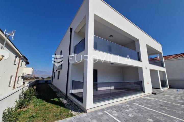Vir, trosoban apartman na 1. katu, pogled na more