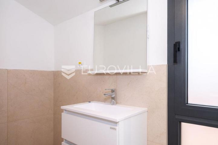 Krk, grad Krk, penthouse od 141,13 m² u luksuznoj novogradnji