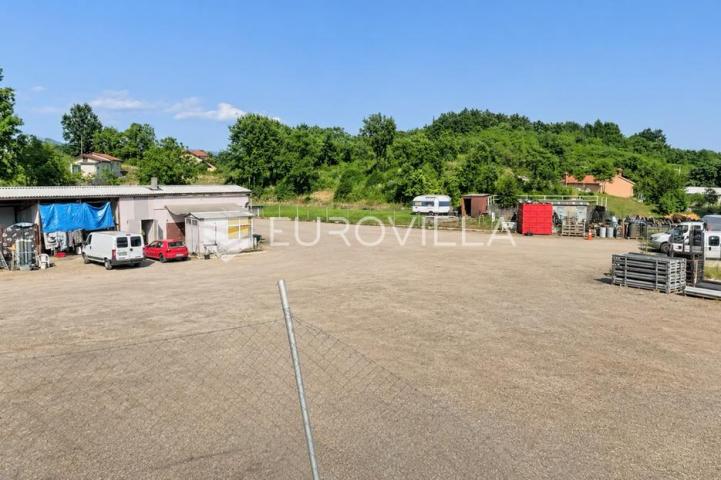 Matulji, Jušići, građevinsko zemljište 3700 m² za 5 zgrada