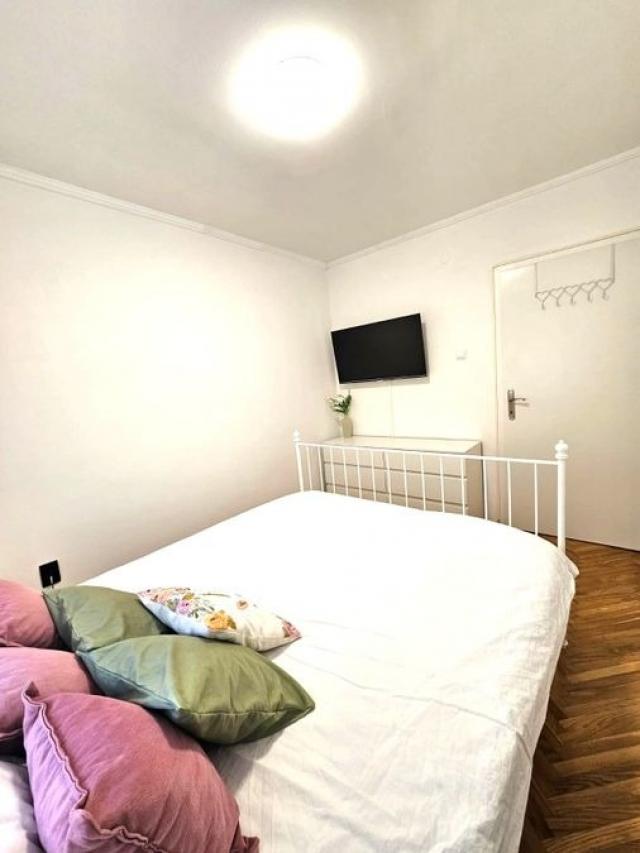 Prodaja, Stan, 52m2 , Rozino