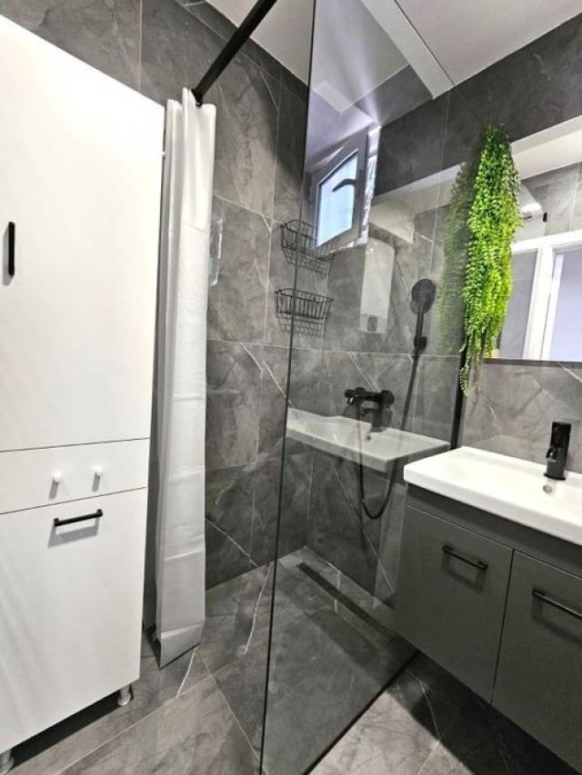 Prodaja, Stan, 52m2 , Rozino