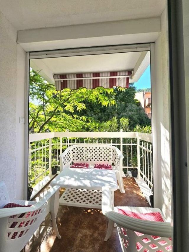 Prodaja, Stan, 52m2 , Rozino