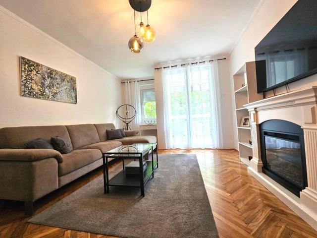 Prodaja, Stan, 52m2 , Rozino