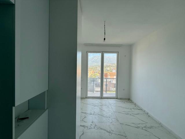 Studio in Uteha, with sea view, just 200 meters from the beach. 