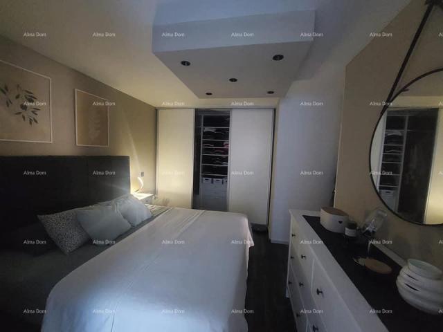 Wohnung 90m2 Wohnung zu verkaufen, mit Taverne und Garten, Novigrad