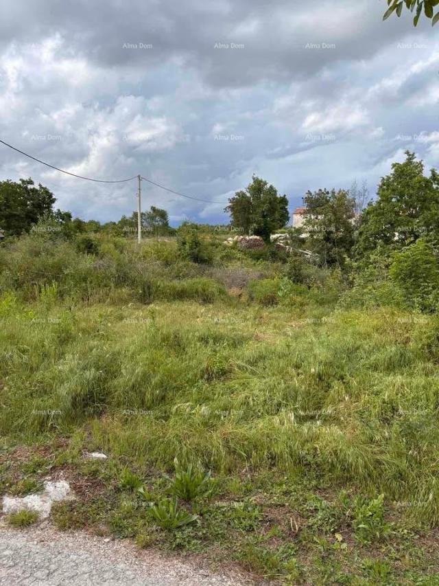 Građevinsko zemljište Prodaje se građevinsko zemljište – Hum (848 m²)