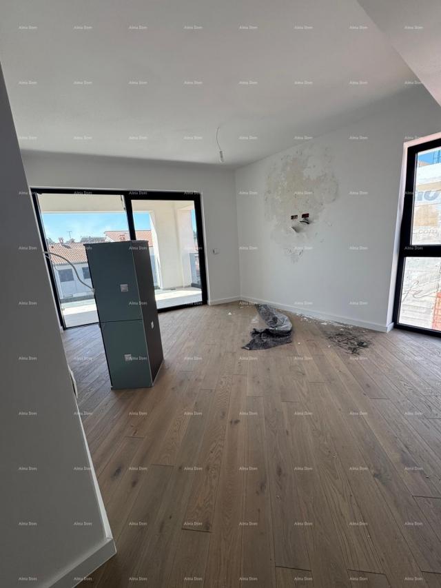 Apartment APARTMENT FOR SALE IN ROVINJ. WITH SEA VIEW.