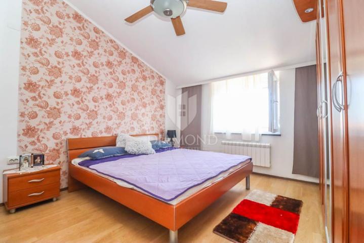 PRILIKA!  Kuća sa tri stana 300m od mora, blizu Medulina! 