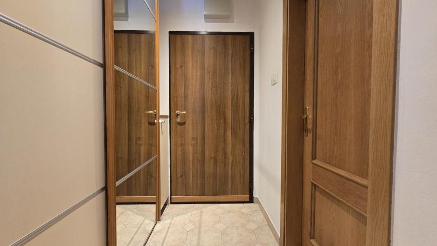 Jednosoban namješten stan, 38m2, Preko Morače, Podgorica