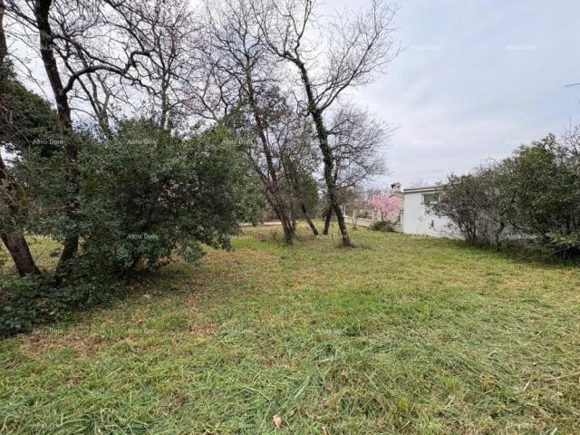 Stan UMAG, stan  sa velikom okućnicom od 1300 m2. Nekretnina ima uporabnu dozvolu. 