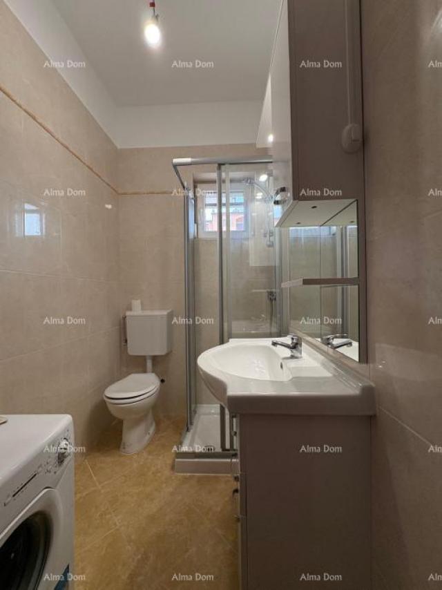 Stan UMAG, stan  sa velikom okućnicom od 1300 m2. Nekretnina ima uporabnu dozvolu. 