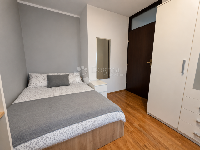 STAN, Karlovac, prodaja, NKP 72,24 m2, Grabrik - uređen i useljiv