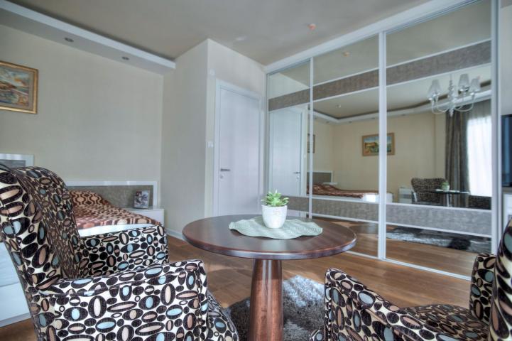 Exclusive 3bdr Apartment, Tre Canne