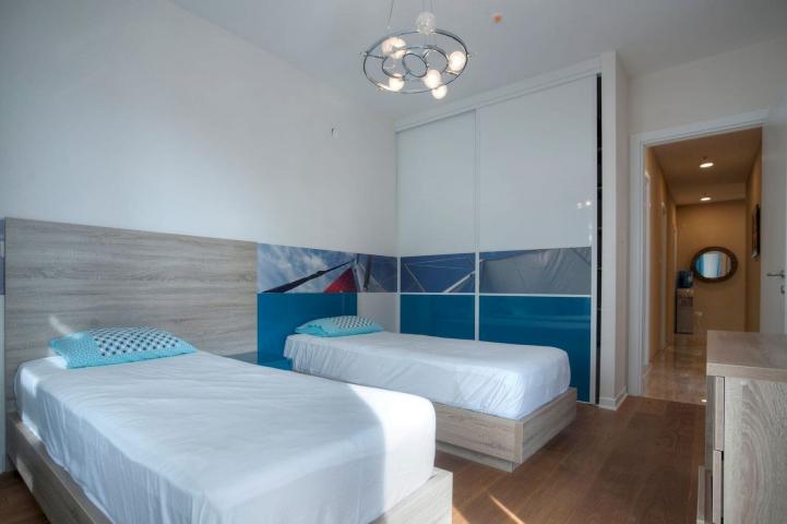 Exclusive 3bdr Apartment, Tre Canne