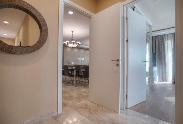 Exclusive 3bdr Apartment, Tre Canne