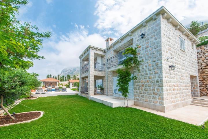 Villa for rent, Krstac