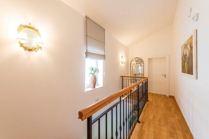 Villa for rent, Krstac