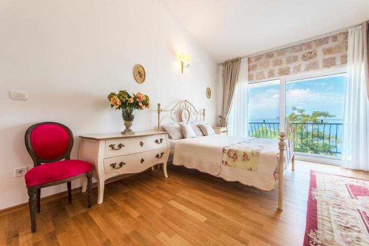 Villa for rent, Krstac