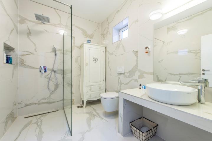 Villa for rent, Krstac