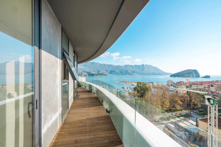 Royal Gardens complex, Budva