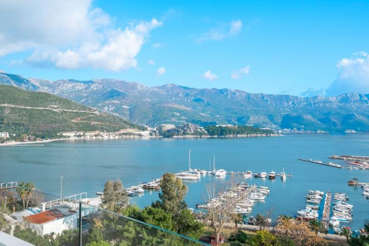 Royal Gardens complex, Budva