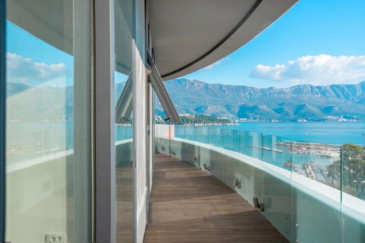Royal Gardens complex, Budva