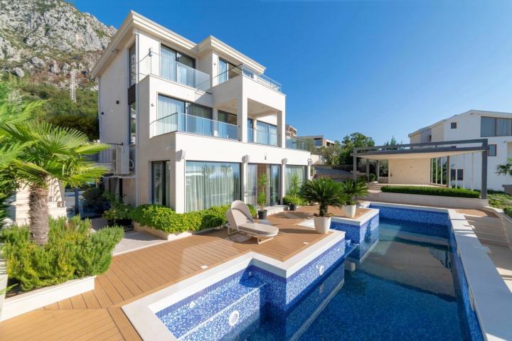 Blizikuce Contemporary 3bdr Villa
