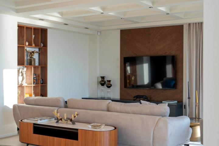 Blizikuce Contemporary 3bdr Villa