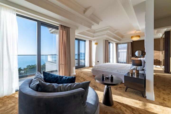 Blizikuce Contemporary 3bdr Villa
