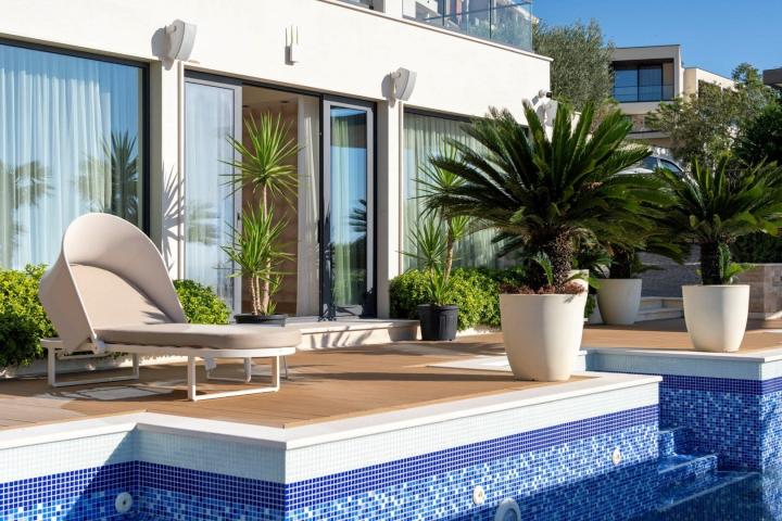 Blizikuce Contemporary 3bdr Villa