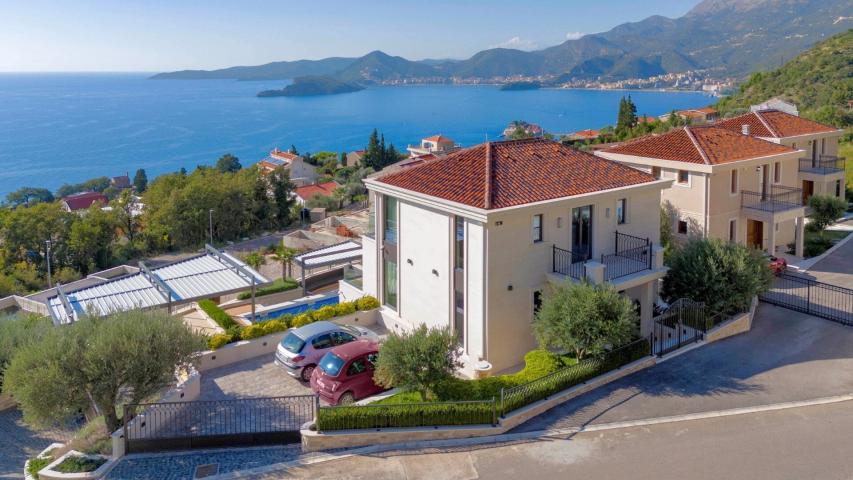Blizikuce Contemporary 3bdr Villa