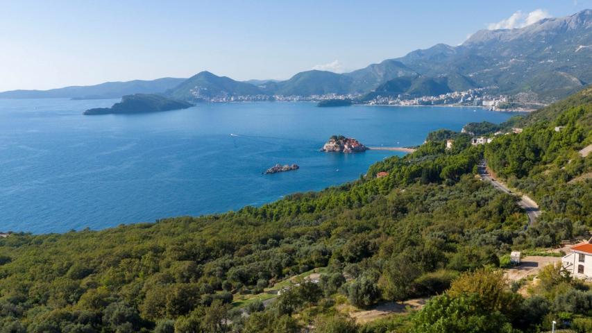 Blizikuce Contemporary 3bdr Villa
