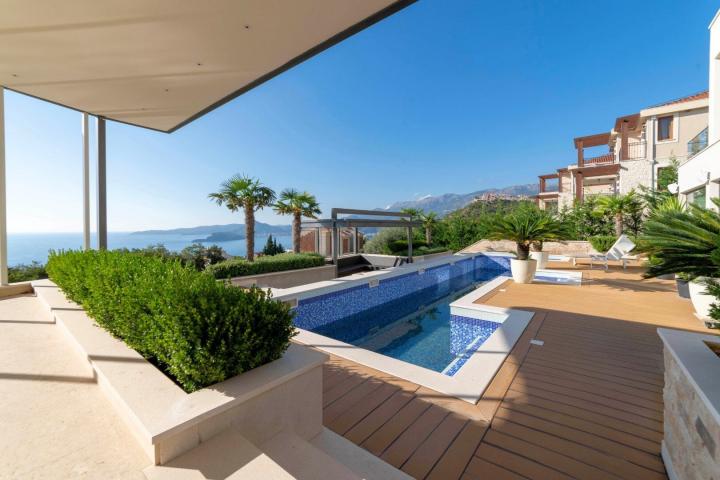 Blizikuce Contemporary 3bdr Villa