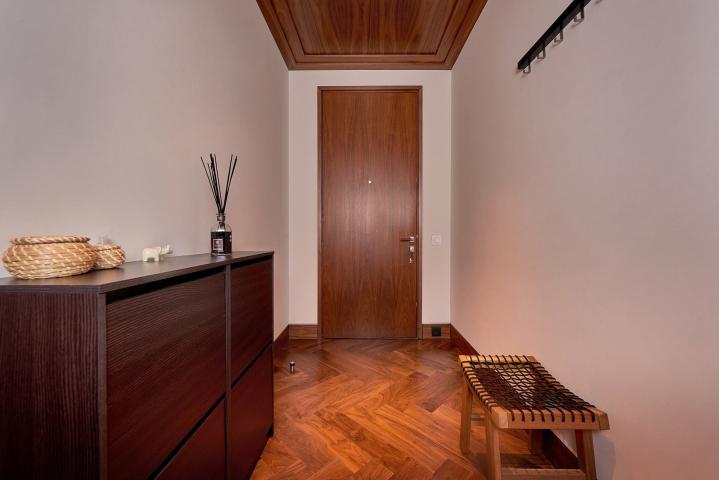 Corner 2 bedroom Apartment Elena