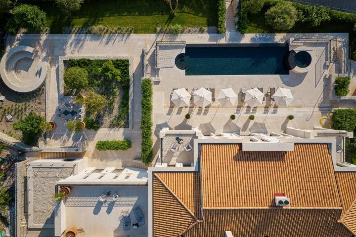 Exclusive Complex Of Three Villas For Rent