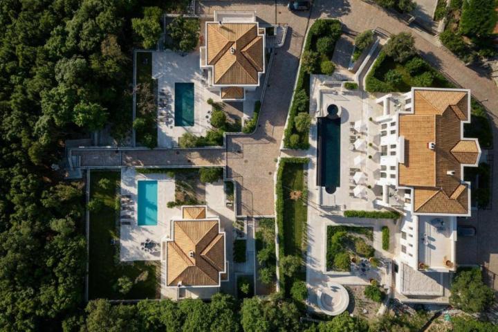 Exclusive Complex Of Three Villas For Rent