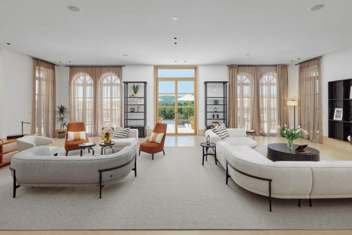 Exclusive Complex Of Three Villas For Rent