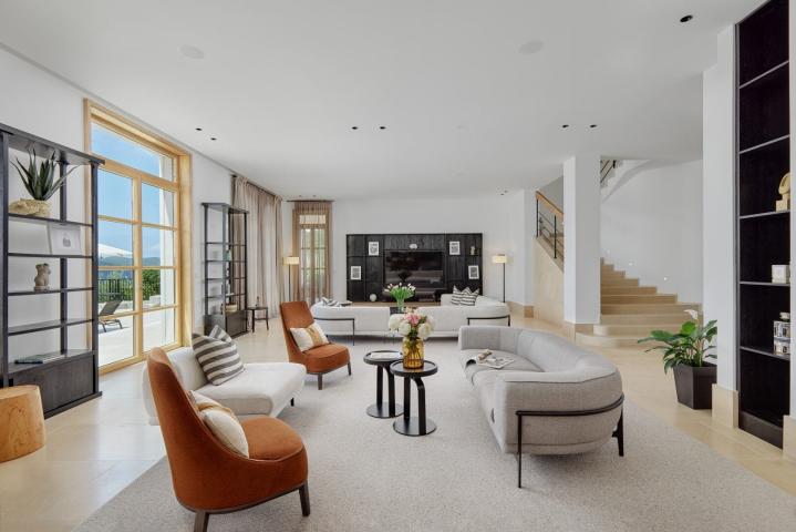Exclusive Complex Of Three Villas For Rent