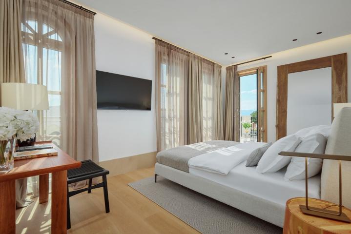 Exclusive Complex Of Three Villas For Rent