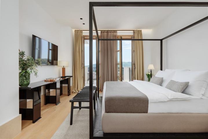 Exclusive Complex Of Three Villas For Rent