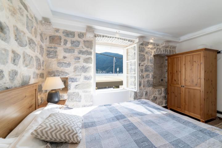 Waterfront Stone House Perast