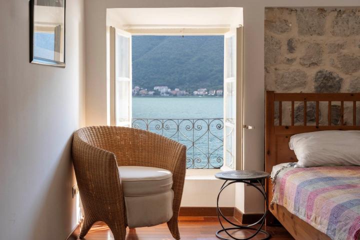 Waterfront Stone House Perast