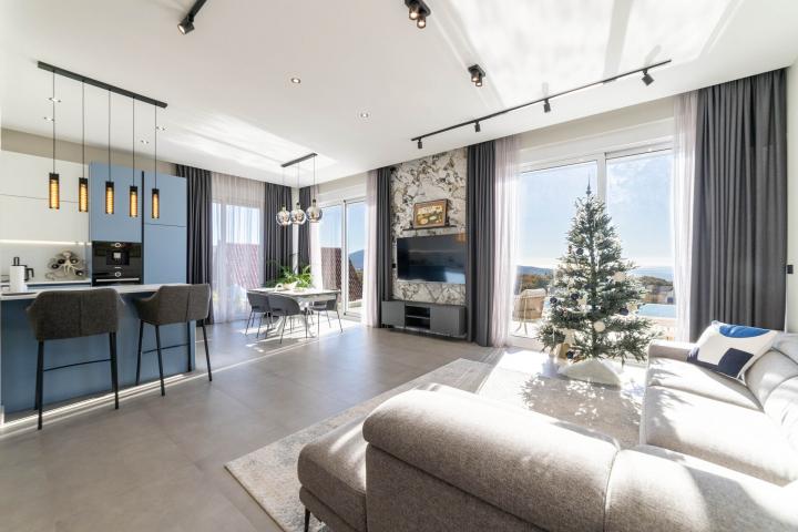Contemporary 4 bedroom Villa Podi