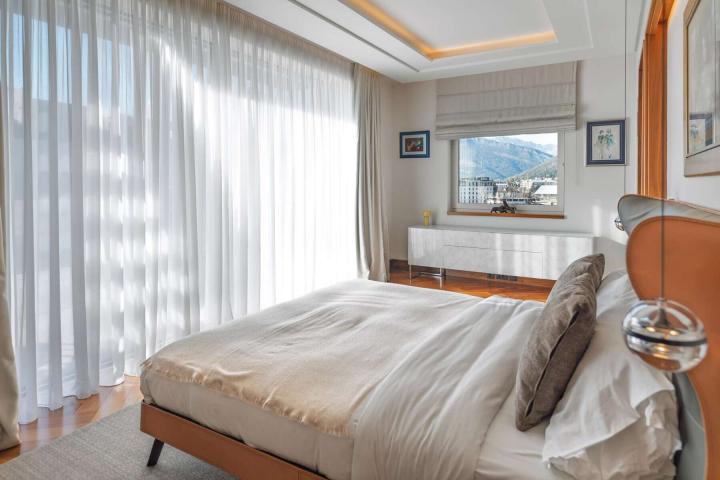 Exclusive 4 bedroom Elena Penthouse
