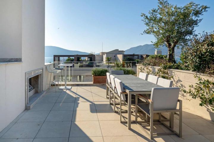 Exclusive 4 bedroom Elena Penthouse