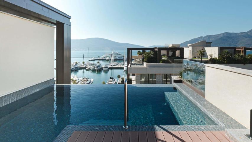 Exclusive 4 bedroom Elena Penthouse