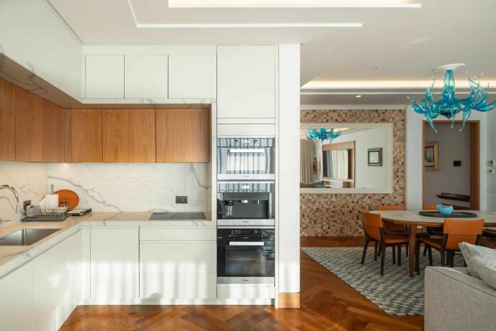 Exclusive 4 bedroom Elena Penthouse