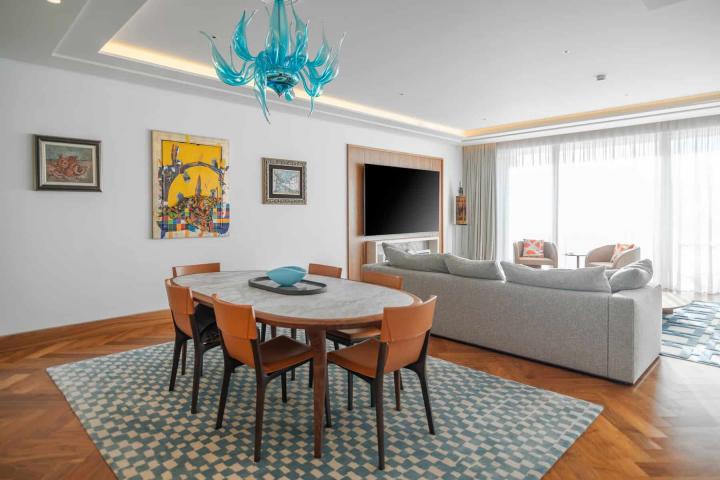 Exclusive 4 bedroom Elena Penthouse
