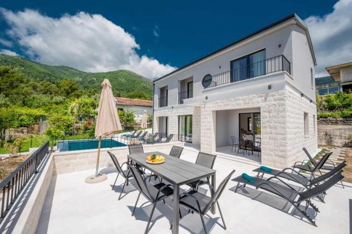 New 4 bedroom Villa, Mrcevac, Tivat