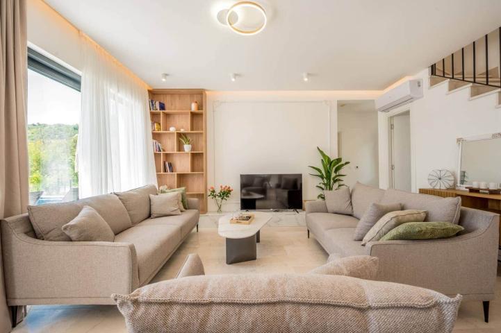 New 4 bedroom Villa, Mrcevac, Tivat